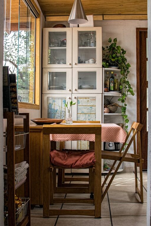 Quick Ideas to Brighten a Dark Room Easily